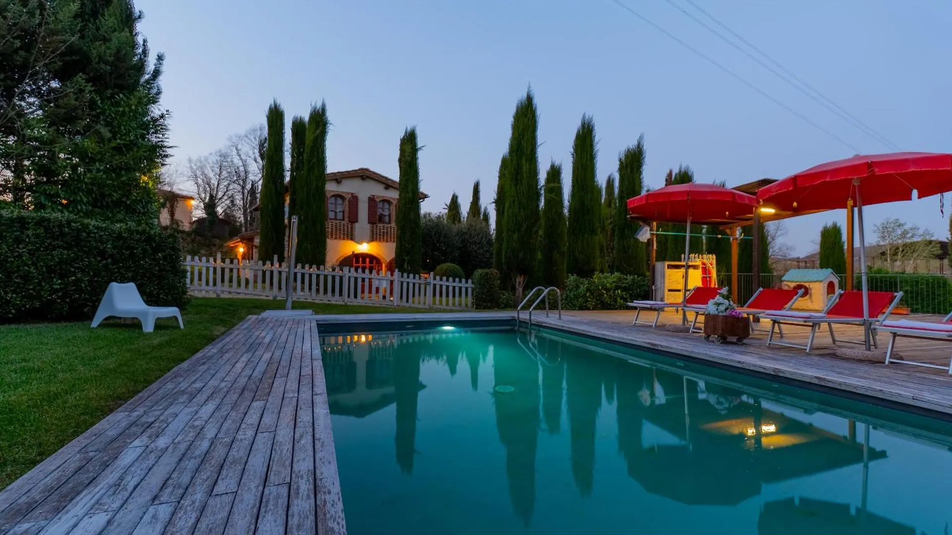 Villa San Galgano, Private Pool And Lake View Zambra