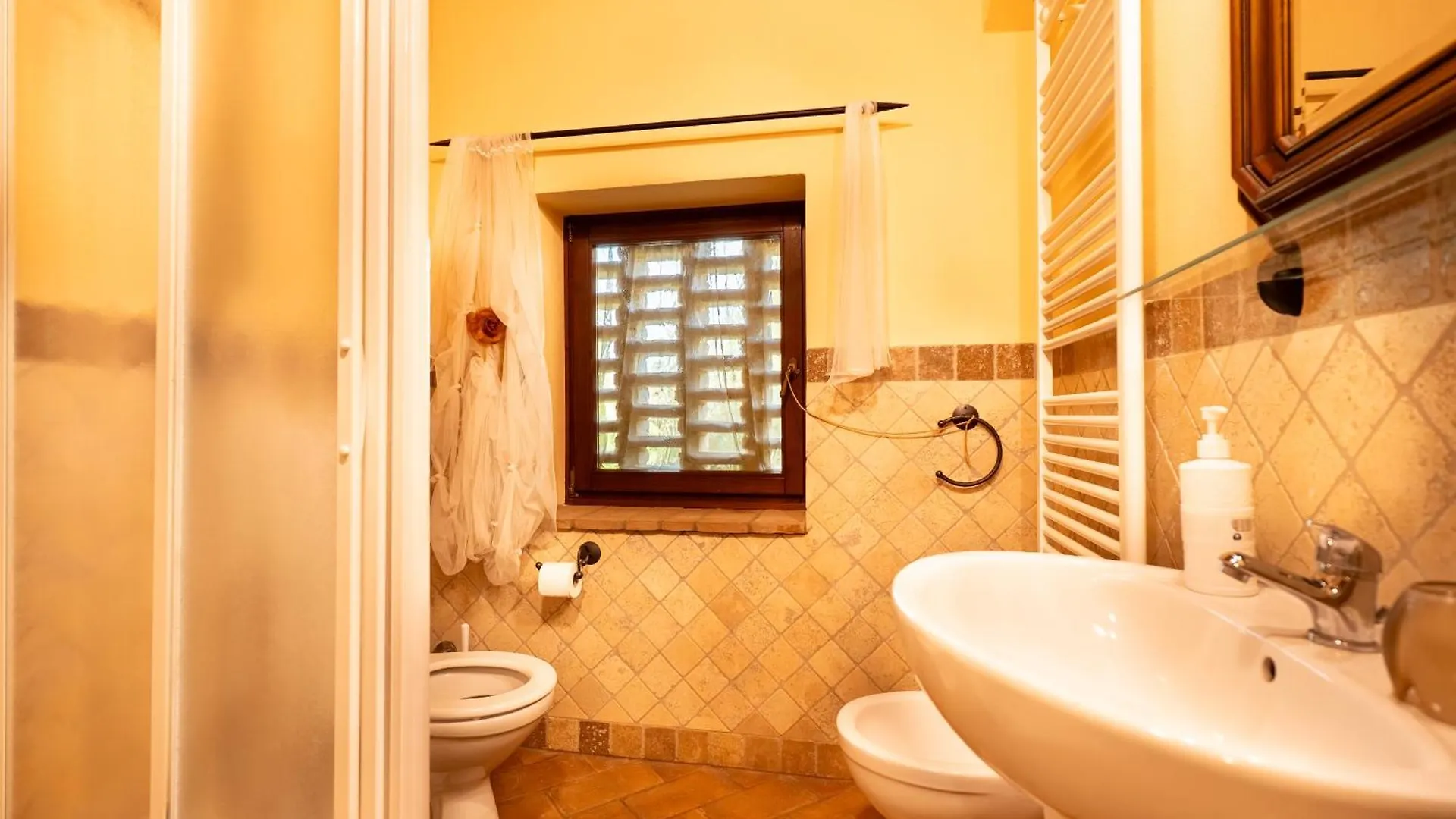 Villa San Galgano, Private Pool And Lake View Zambra